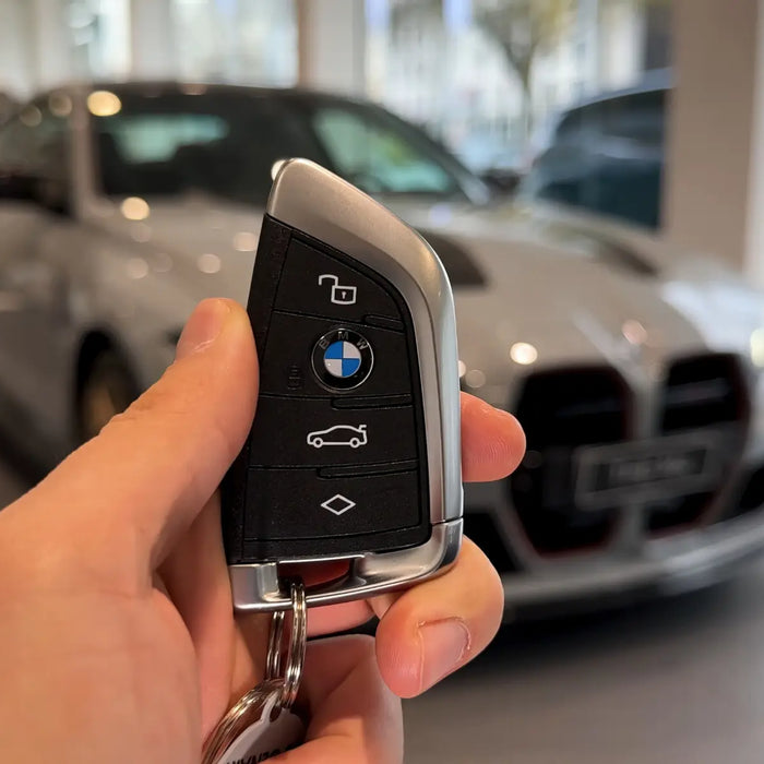 Use an Autel key programmer to program your BMW key fob.